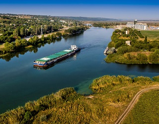 «НІБУЛОН» хоче перевозити річками 4 млн тонн зерна на рік
